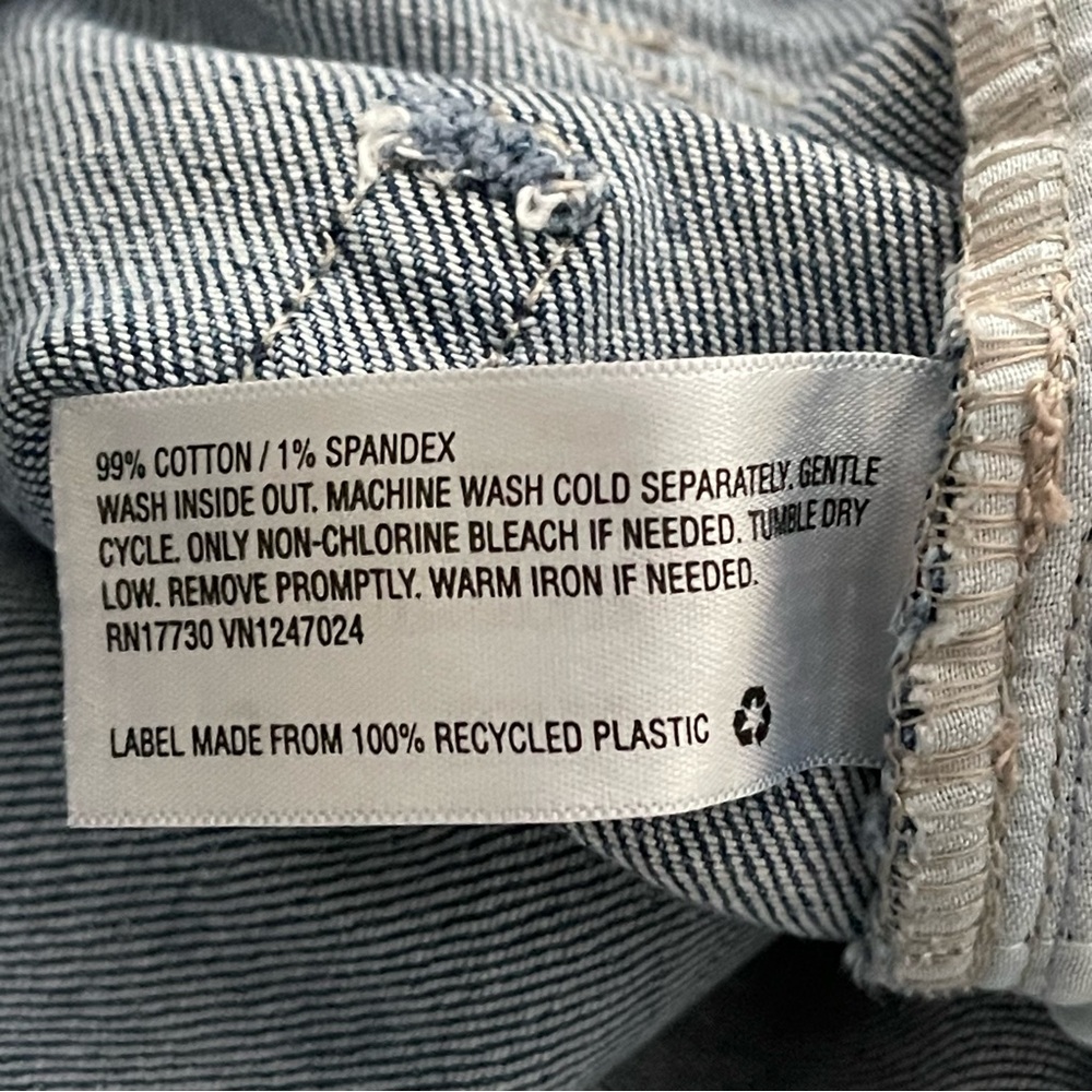 Wild Fable High Rise Mom Jeans Light Wash Size 2 - Picture 16 of 16